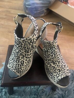 Qupid Leopard Print Peep-Toe Wedge Sandals - Beige/Black